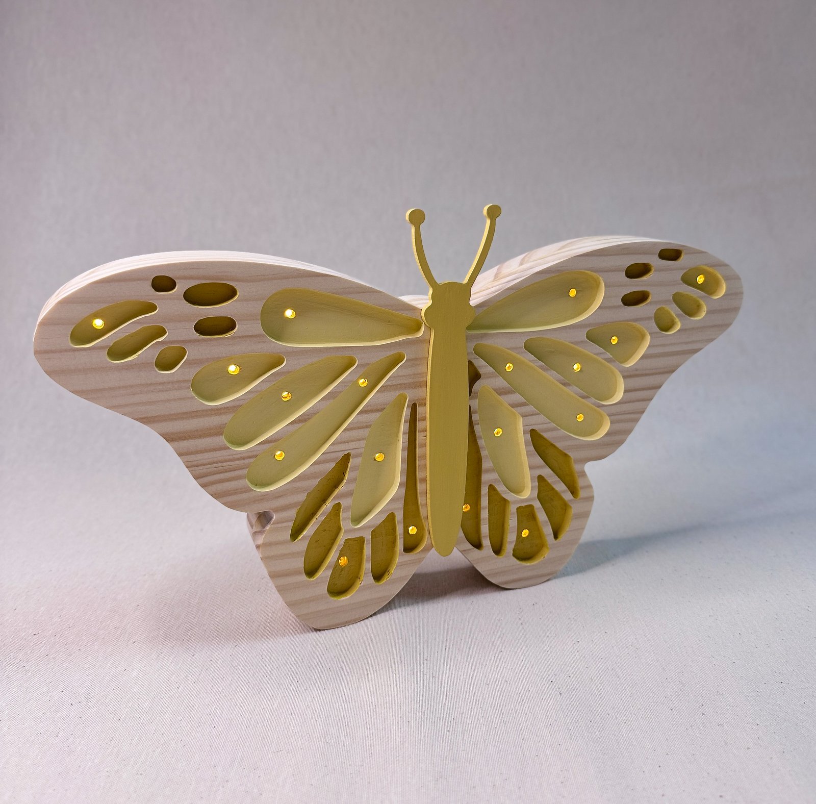 IMG_1774 Lámpara Mariposa de Madera